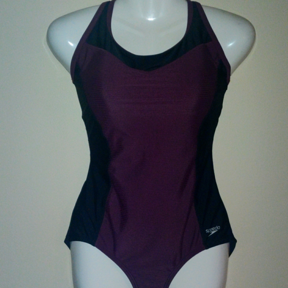 ☘️Speedo☘️ one piece bathing suit